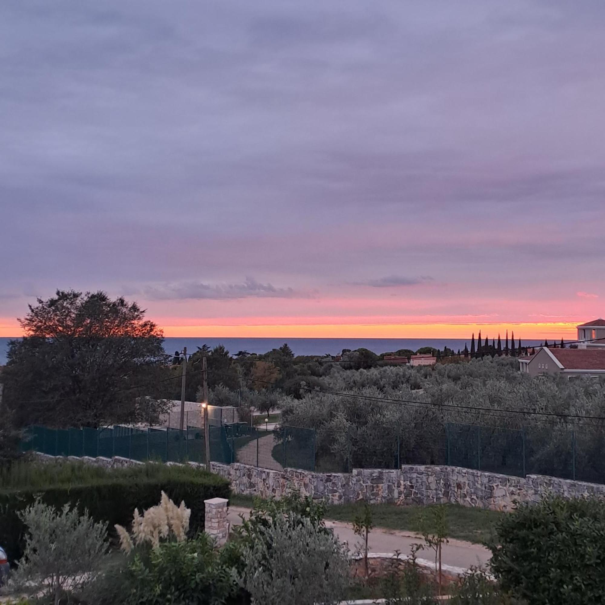 New Apartment Vivano Val With Amazing View Zambratija  Dış mekan fotoğraf